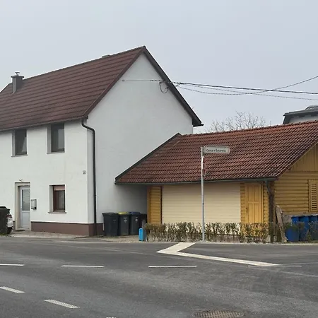 The Old Bevc House Lejlighed